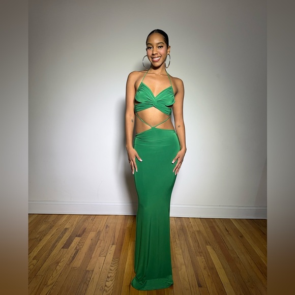 FASHION NOVA GREEN MERMAID DRESS - Picture 3 of 3